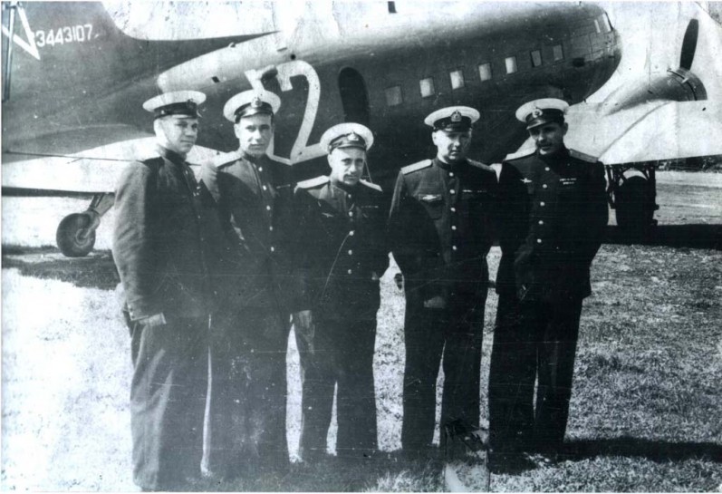 devau.jekipazh-li-2.otec-vtoroj-sprava-anatolij-mihajlovich-ivanov.1964.jpg