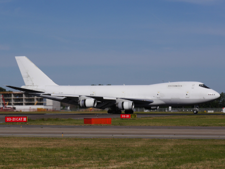 Boeing 747-236BM(SF) 4L-GEN  (1).jpg