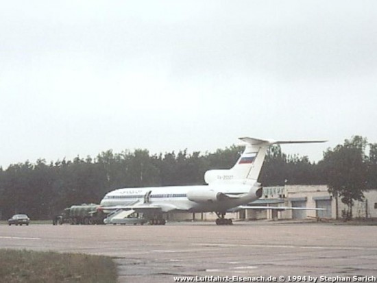 RA-85587_TU-154B2_RuAF_Sperenberg-1994_S-Sarich_Nr-2_W.jpg (37.09 KiB) 17030 mal betrachtet RA-85587_TU-154B2_RuAF_Sperenberg-1994_S-Sarich_Nr-2_W.jpg