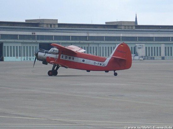 D-FWJC_AN-2_Air-Tempelhof_THF-2008_BIld-1_H-Tikwe_Web.jpg (50.34 KiB) 2849 mal betrachtet D-FWJC_AN-2_Air-Tempelhof_THF-2008_BIld-1_H-Tikwe_Web.jpg