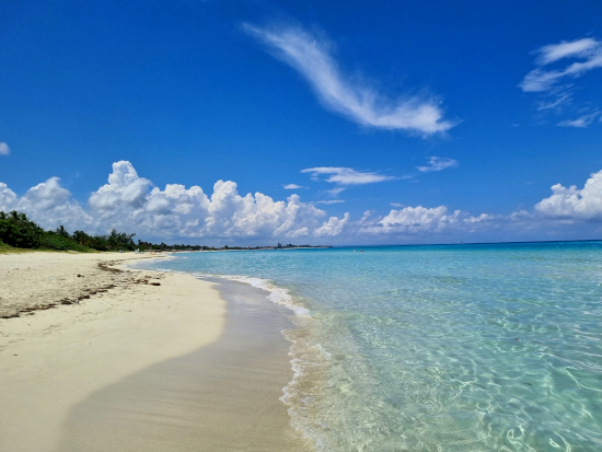 La playa blanca de Vardadero , el paraíso.jpg