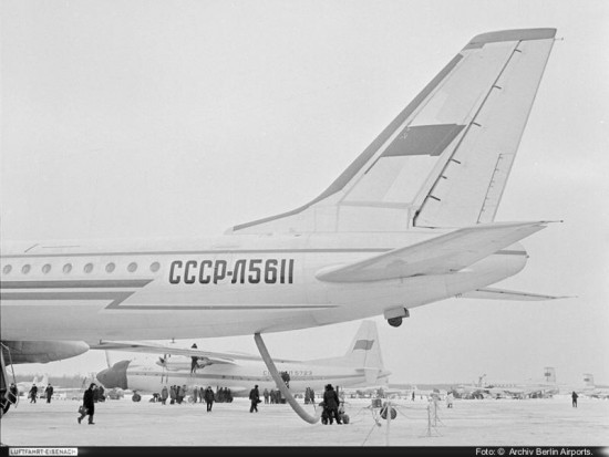CCCP-L5611_Aeroflot_TU-114_SXF-1958_SW_Archiv-IF_Bild-2_Web.jpg