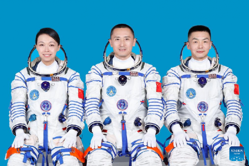 Crew-23.png