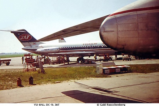 YU-ANL_JAT_DC-9_SXF_G-Rauschenberg_W.jpg