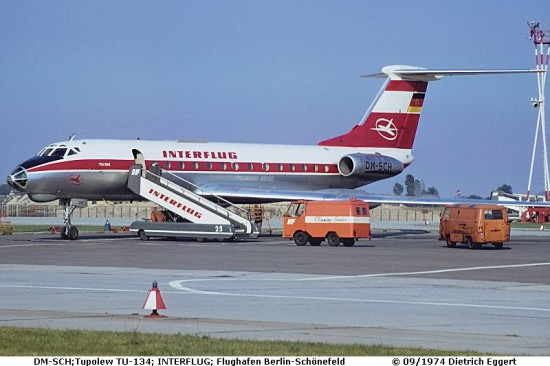 DM-SCU_TU-134A_IF_SXF-09-1974_D-Eggert_W.jpg