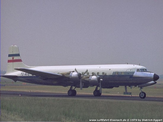 YU-AFB_DC-6b_Yugoslav-AF_DUS-06-1970_D-Eggert_Web.jpg