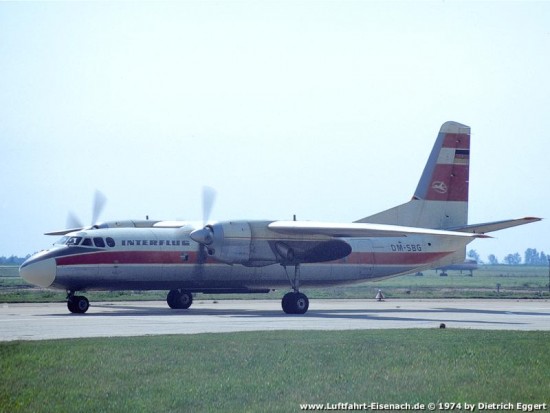 DM-SPG_AN-24W_IF_SXF-09-1974_Bild-2_D-Eggert_Web.jpg (46.68 KiB) 6674 mal betrachtet DM-SPG_AN-24W_IF_SXF-09-1974_Bild-2_D-Eggert_Web.jpg