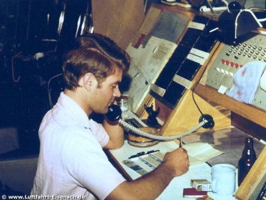 FluSi-SXF_197x-Flieger-B_Nr-2_W.jpg (66.19 KiB) 9733 mal betrachtet FluSi-SXF_197x-Flieger-B_Nr-2_W.jpg