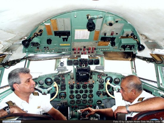 CU-C1515_Aerocarribian_IL-18_Caracas-18112005_Alvaro-Soto_Bild-3_Web.jpg