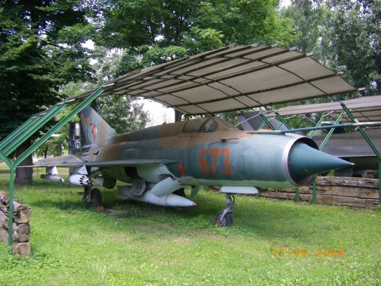 mig 673 01.JPG