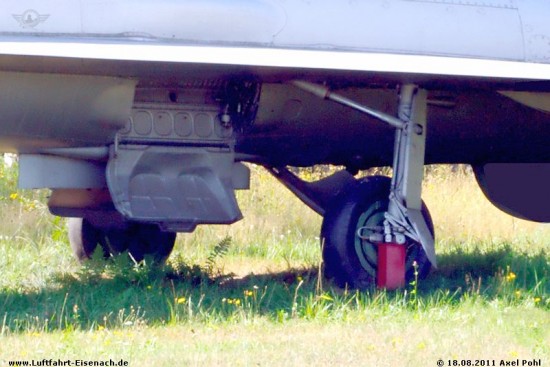 MiG-21i-Analog_Monino-18082011_Axel-Pohl_01a_W.jpg