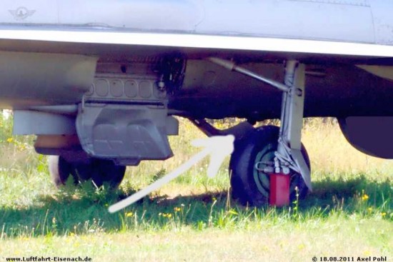 MiG-21i-Analog_Monino-18082011_Axel-Pohl_01b_W[1].jpg