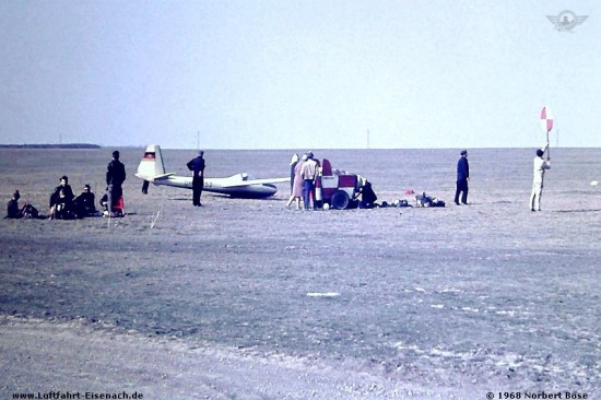 DM-2552_Libelle-Laminar-Lom-58-2_ GST_Laucha-1968_Norbert-Bose_01_W.jpg