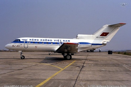 VN-A452_JAK-40_HKVA_Hanoi-1989_W-Bergemann_01_W.jpg