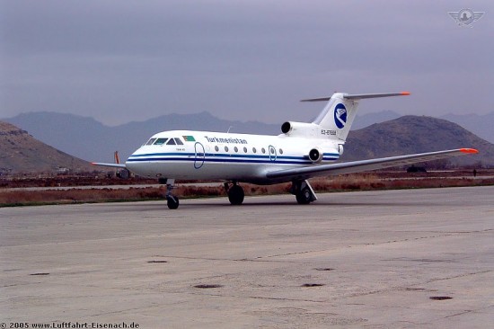 EZ-87668_Turmenistan-Airlines_Jak-40_Kabul_N-Eichhorn_01_W.jpg