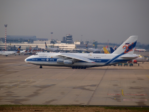 Antonov An-124-100 Ruslan RA-82044.JPG