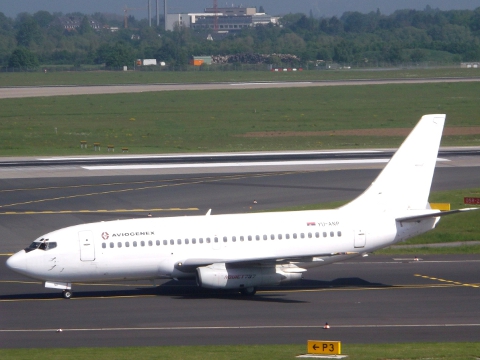 Boeing B737-2K3-Adv YU-ANP (in Service for JAT).JPG