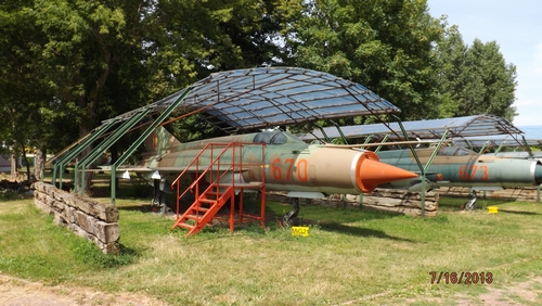 MiG21 670 13 01.JPG