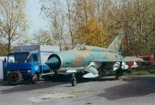MiG21 673 02 01.jpg
