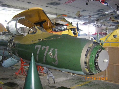 MiG21 779 08 01.JPG