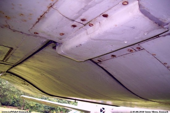 DDR-SCZ_TU-134(N)_IF_Merseburg-03082010_S-Tikwe_31_W.jpg (78.91 KiB) 22043 mal betrachtet DDR-SCZ_TU-134(N)_IF_Merseburg-03082010_S-Tikwe_31_W.jpg