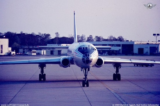 CCCP-42412_TU-104B_Aeroflot_DUS-196x_D-Eggert_01_W.jpg