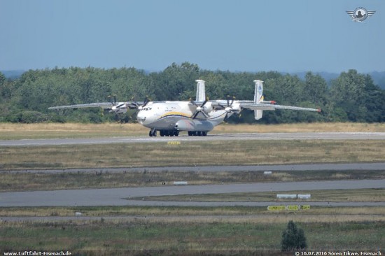 UR-09307_AN-22A_ADB_LEJ-16072016_S-Tikwe_38_W.jpg