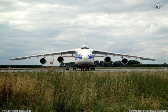 RA-82074_AN-124-100_VDA_LEJ-30062016_S-Tikwe_02_W.jpg