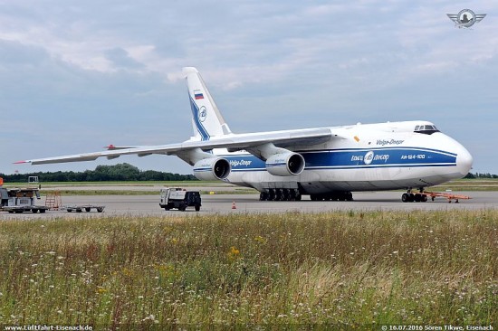 RA-82046_AN-124-100_VDA_LEJ-16072016_S-Tikwe_01_W.jpg