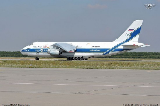 RA-82044_AN-124-100_VDA_LEJ-22072016_S-Tikwe_01b_W.jpg