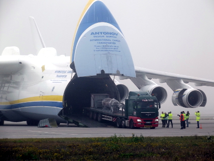 Antonov An-225 Mriya UR-82060 (17).JPG