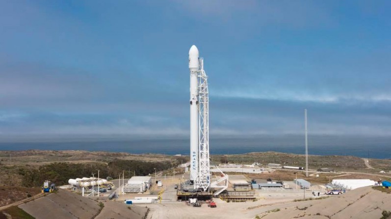Falcon 9 Iridium.jpg