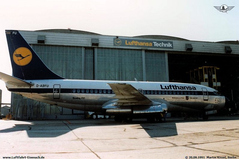 D-ABFU_B737-230_LH_SXF-20081991_M-Kissel_01_W.jpg