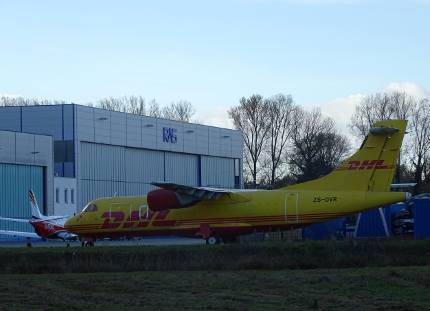 ATR-42-300 ZS-OVR.JPG