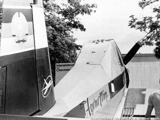 Z-37_IF_AGRAR-Markleeberg_1_M-Haufe_W.jpg (84.04 KiB) 15342 mal betrachtet Z-37_IF_AGRAR-Markleeberg_1_M-Haufe_W.jpg